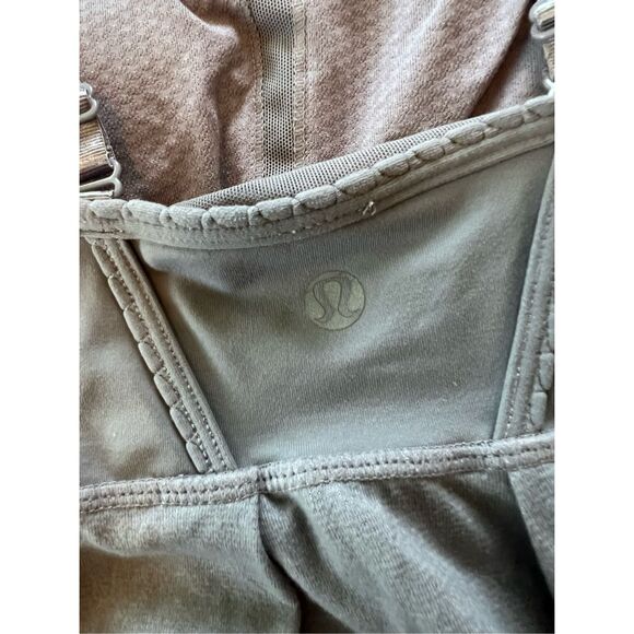 Lululemon Gray Heathered Fossil / Fossil Debut Athletic Tank Top Size 6 - Picture 5 of 7